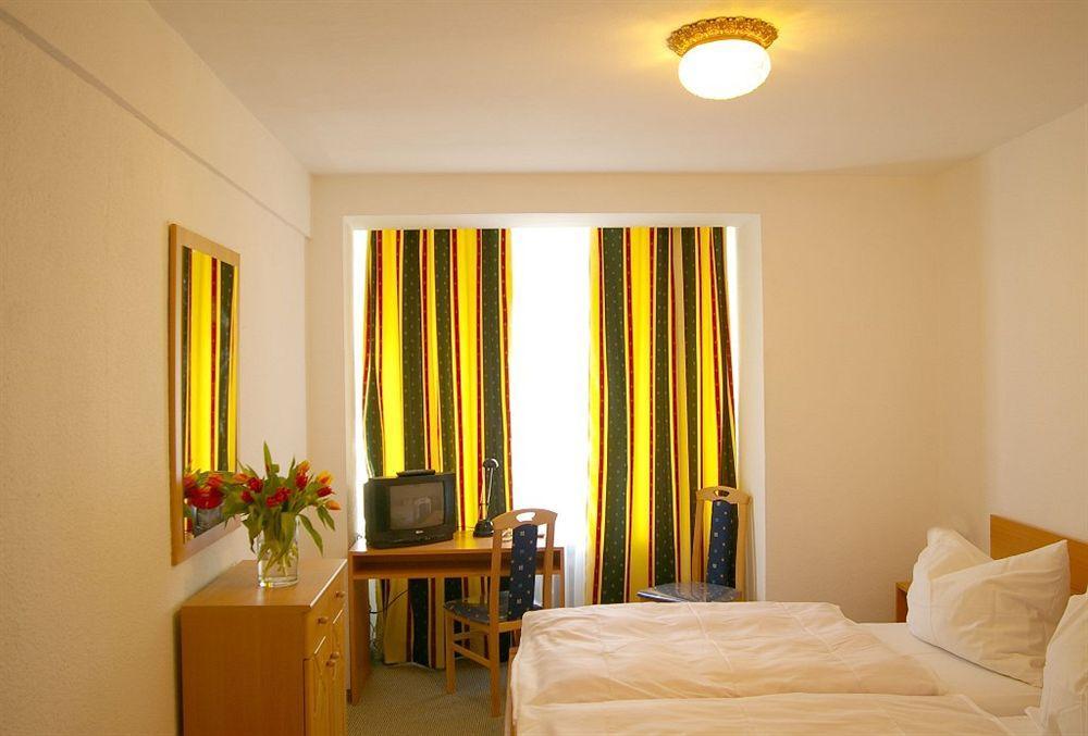 Hotel Paris Düsseldorf Zewnętrze zdjęcie
